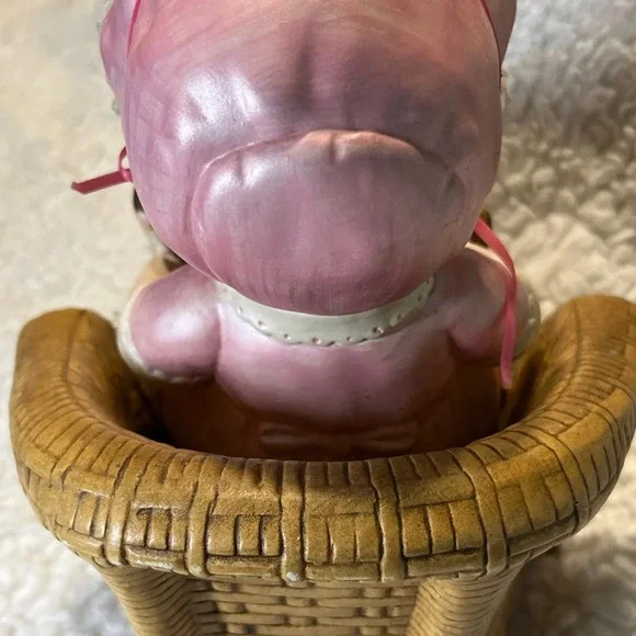 Rare Vintage Ceramic Girl in Wicker Chair Holding a Teddy Bear - Picture 4 of 8